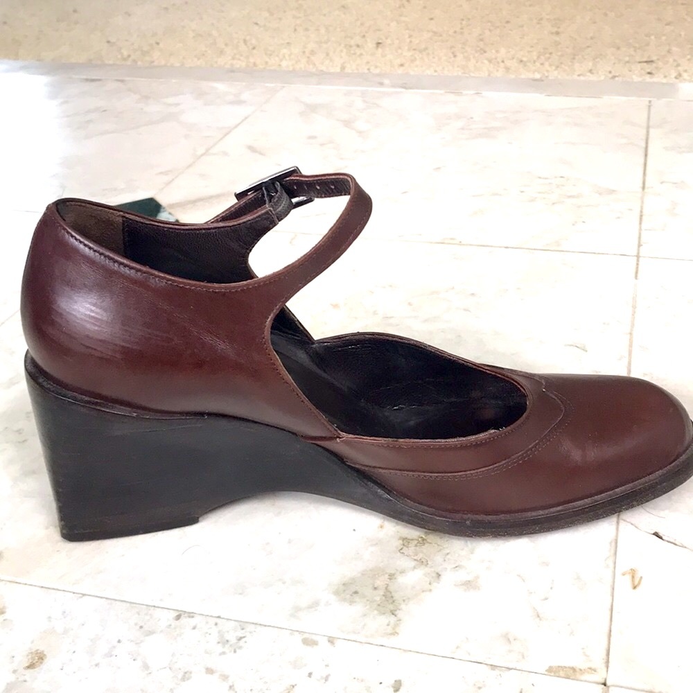 Vintage Mid-1990s Joan & David Brown Leather Wedges Size 6. - Picture 10 of 14